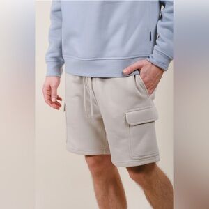 Unisex Cream/Beige Brooklyn Cloth Cargo Shorts with Pockets 7” inseam NWT